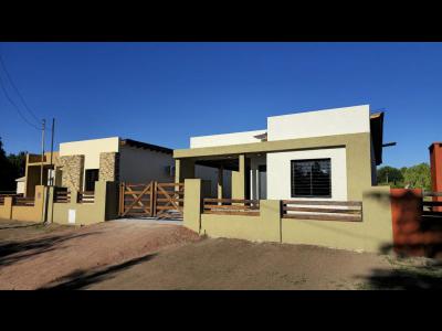 Casas Venta C�rdoba Due�o Vende casa a estrenar en Rumipal Calamuchita