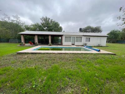 Campos Fincas Chacras Venta Finca con casa prefabricada en Venta en Barrio privado Las Moras.