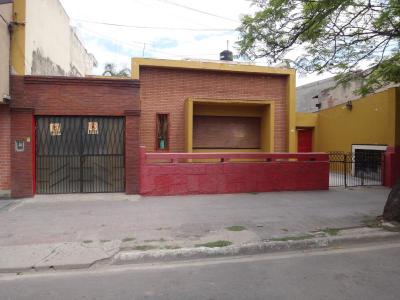 Casas Venta Santiago Del Estero TAGLIAVINI VENDE CASA - B CENTRO - AV. RIVADAVIA (O) N 832 - SGO. DEL ESTERO - "IDEAL INVERSIN"