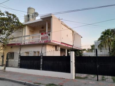 Casas Venta Santiago Del Estero CASA EN VENTA DE 4 DORMITORIOS A 50 METROS DEL HOSPITAL REGIONAL.