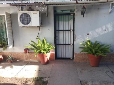 Casas Venta Santiago Del Estero Dueña vende casa con local
