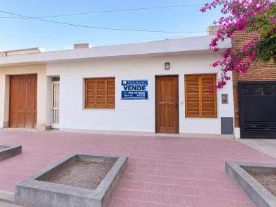 Casas Venta Santiago Del Estero B� ALBERDI SOBRE CALLE PERU N� 528 - SGO. DEL ESTERO